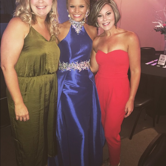 Express Red Jumsuit - Picture 2 of 2